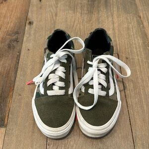 Boys size 13 Vans green camo tie shoes.